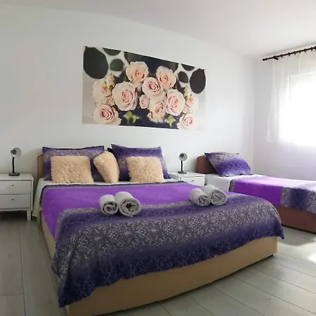Apartments Cagalj 1872 Apartamento *