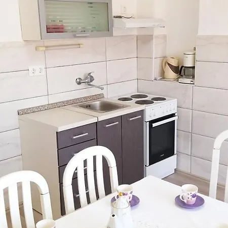 Apartments Cagalj 1872 * Trogir