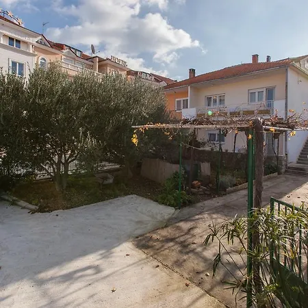 דירה Apartments Cagalj 1872
